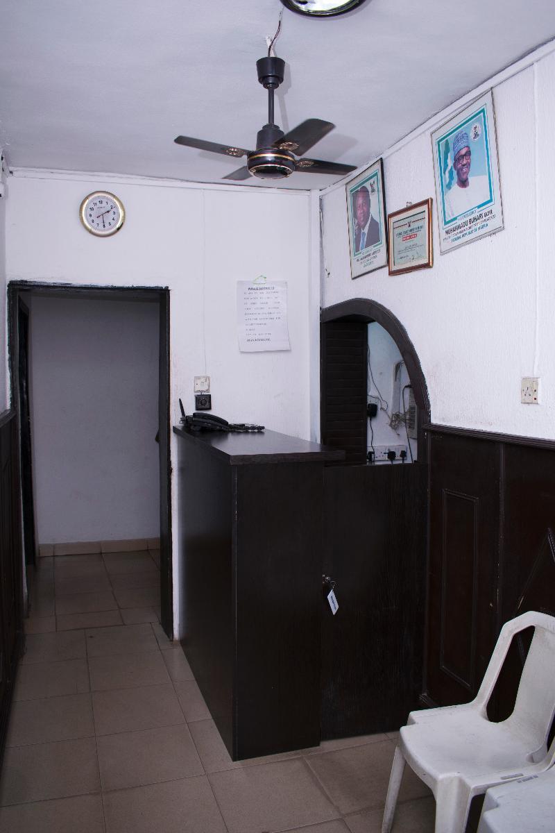 Day By Day Hotel Lagos Buitenkant foto